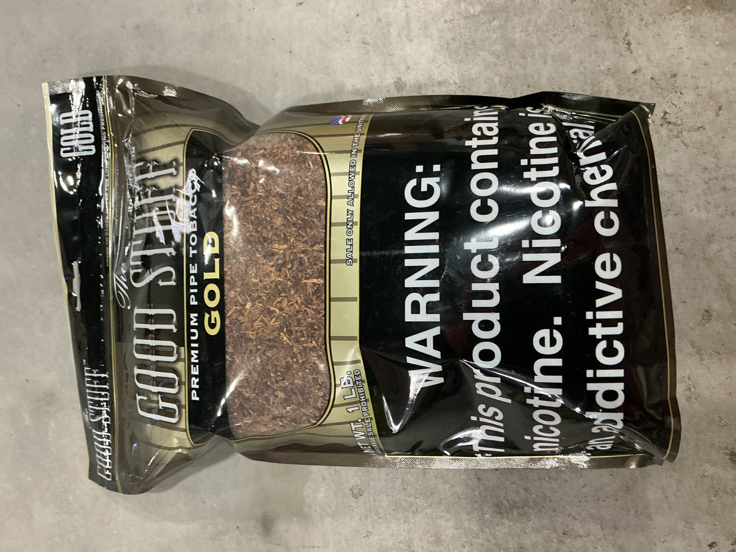 Premium pipe tobacco