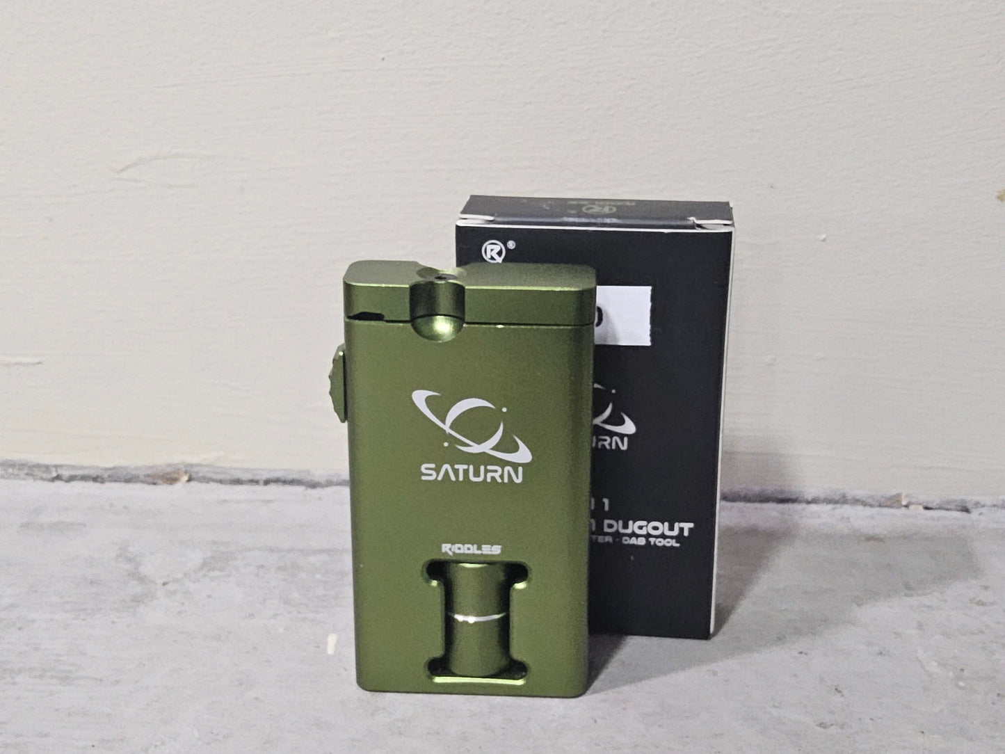 Saturn 3 in 1 Dug out