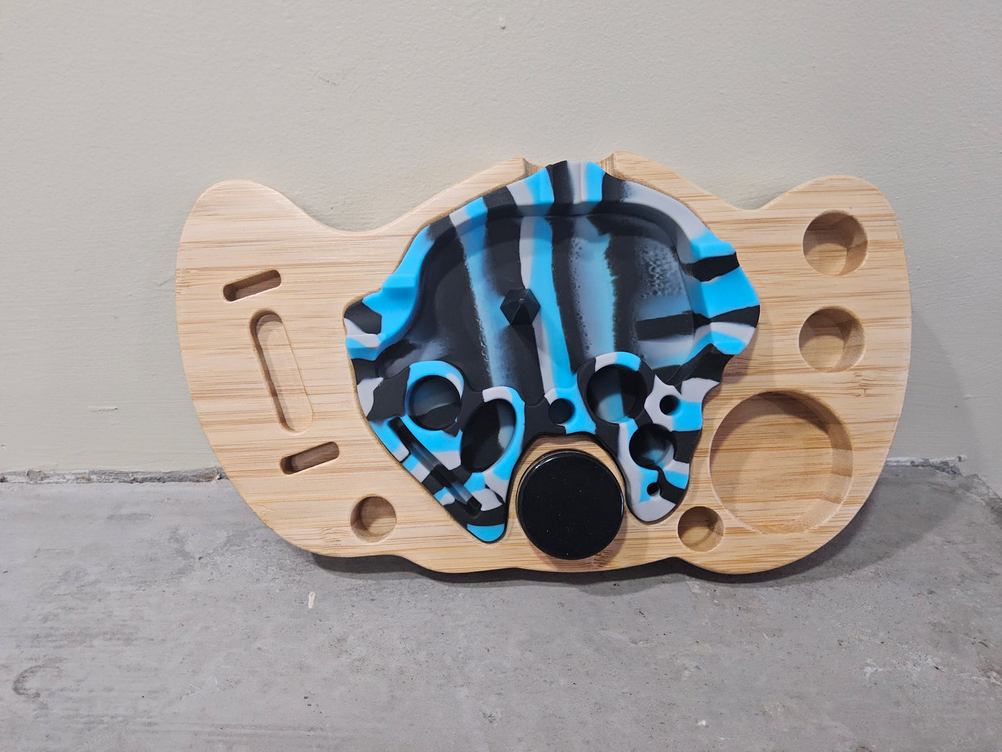 Wooden rolling tray
